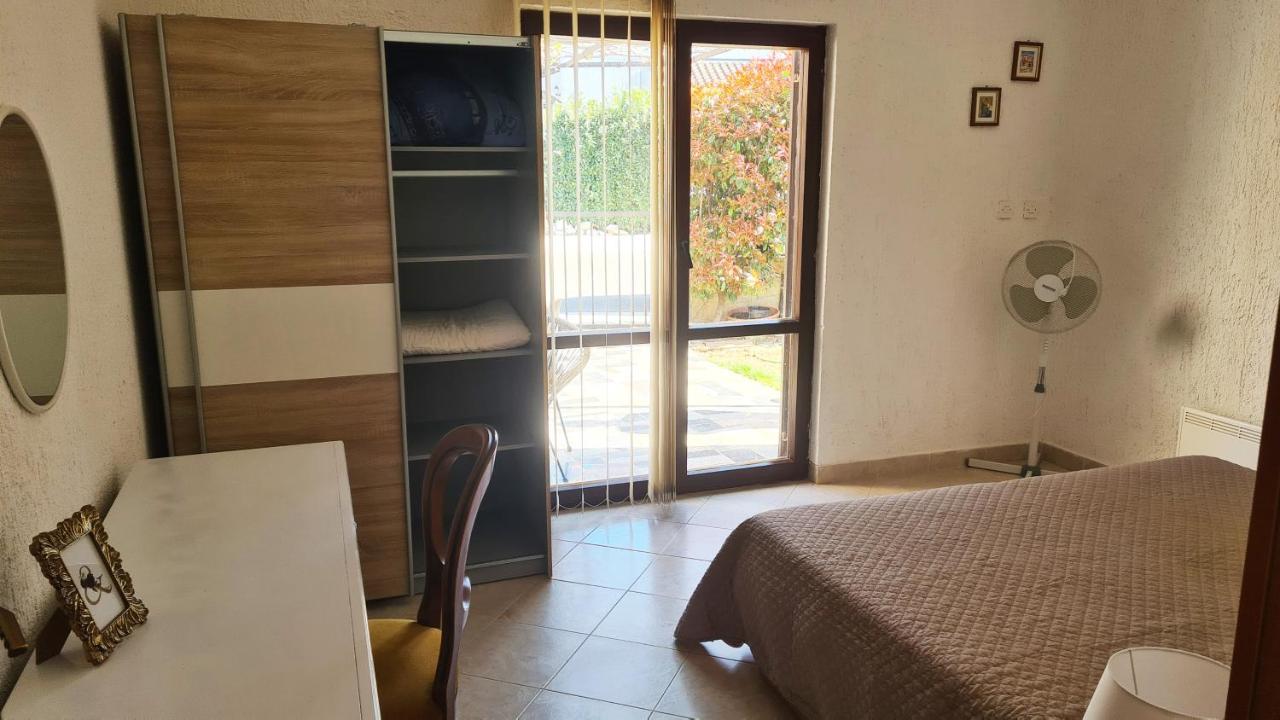 Apartman Kos Rosini Exterior photo